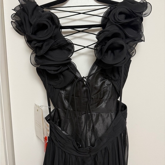 NWT | Mac Duggal 67911 Black Ruffle Tiered Cut-Out Chiffon Gown Size 8 - Picture 11 of 12